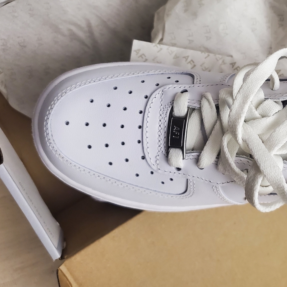 Nike Womens Sneaker